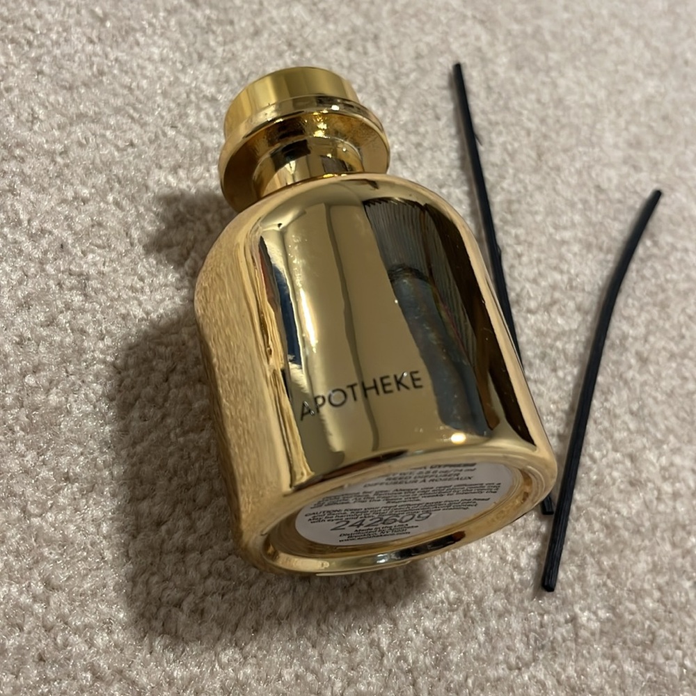 Apotheke Gold Reed Diffuser 74ml Black cypress New! Home decor nice scent GWP